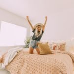 37 Simple Summer Bedroom Decor Ideas (18)