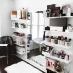 40 Beautiful Make Up Room Ideas in Your Bedroom (14)