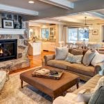 50 Cozy Farmhouse Living Room Design And Decor Ideas (32)
