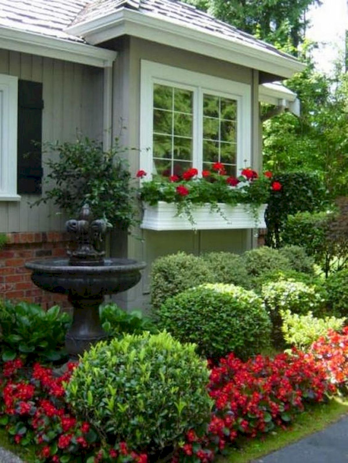 35 Awesome Front Yard Garden Design Ideas (4)