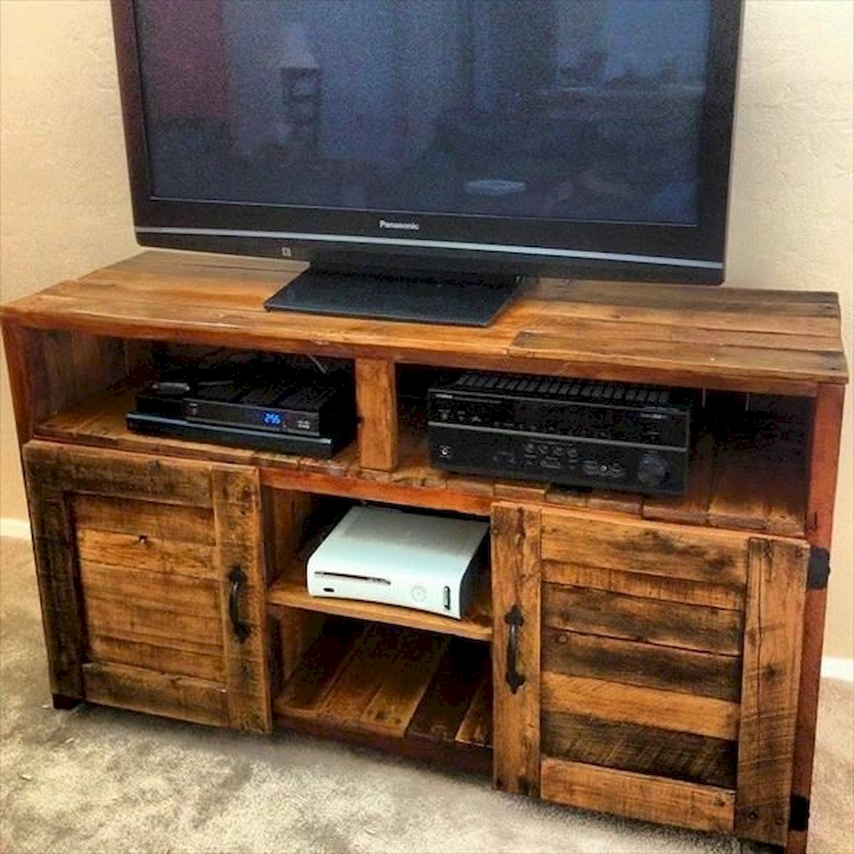 50 Awesome Pallet Furniture TV Stand Ideas for Your Room Home (31)