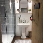 50 Cozy Bathroom Design Ideas For Small Space In Your Home (7)