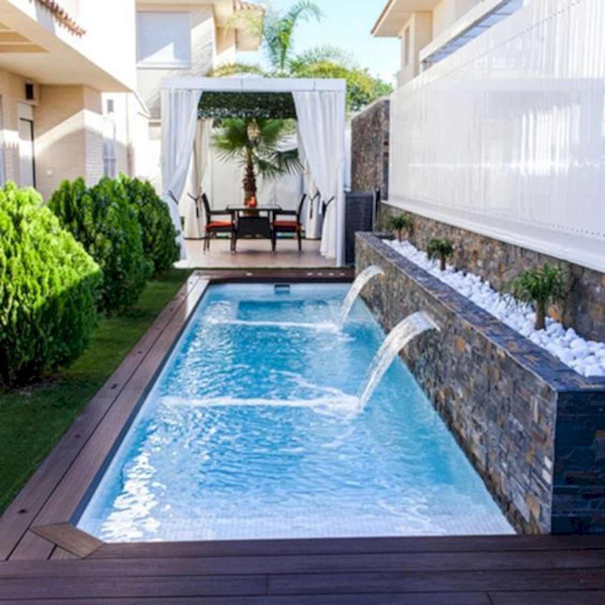50 Gorgeous Small Swimming Pool Ideas for Small Backyard (16)