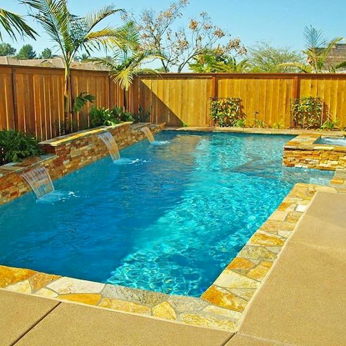 50 Gorgeous Small Swimming Pool Ideas for Small Backyard (36)