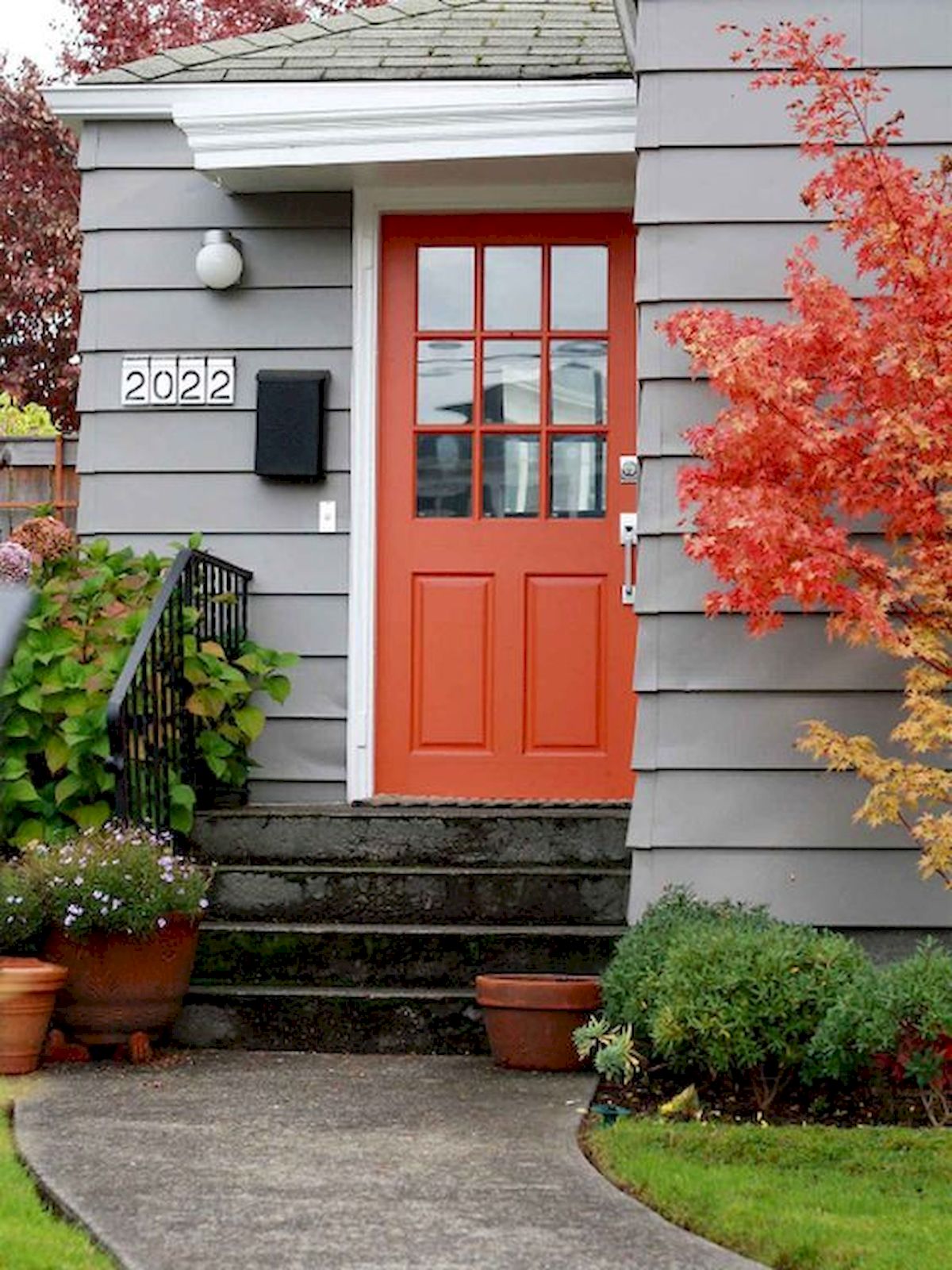 90 Awesome Front Door Colors And Design Ideas (23)