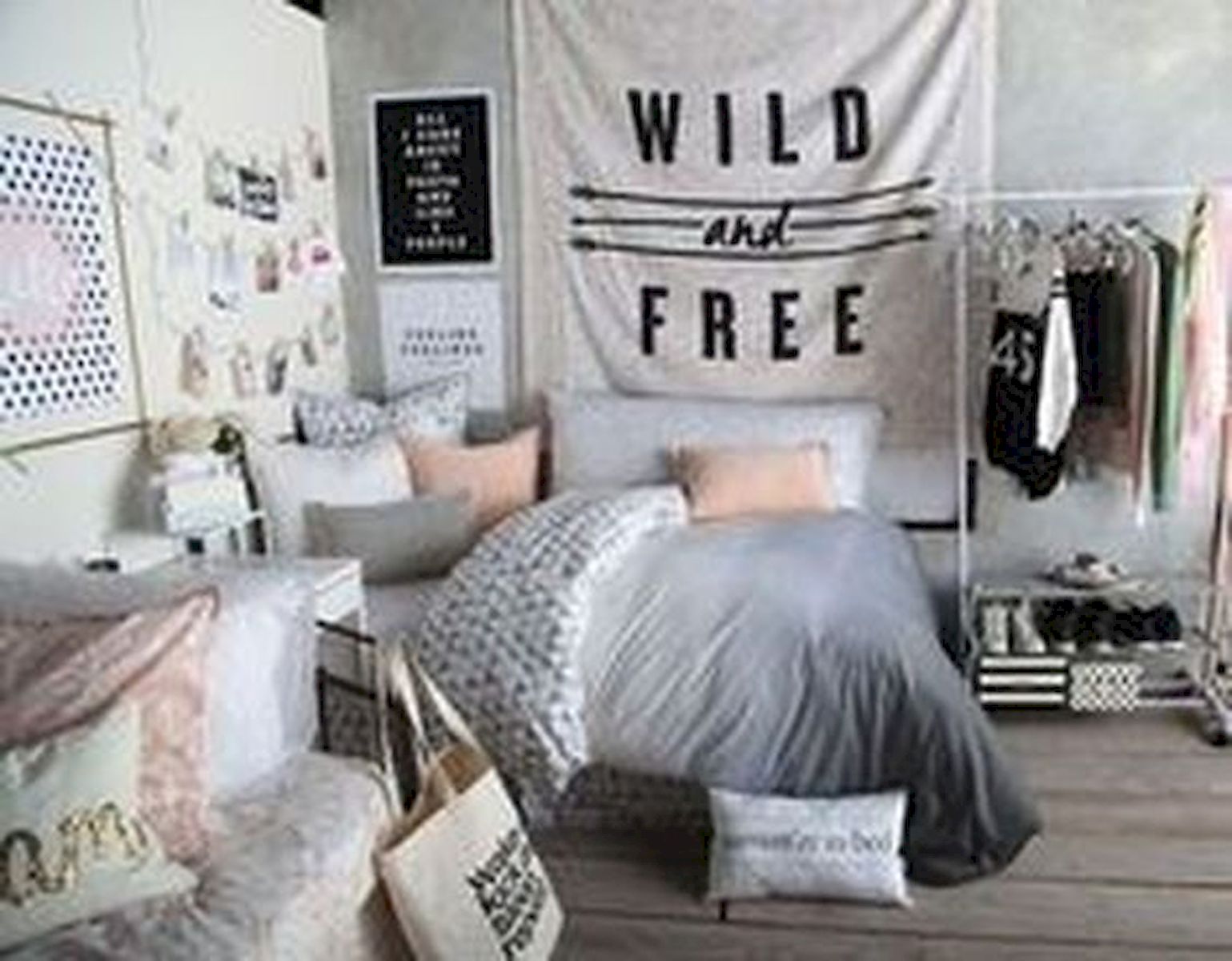 40 Cute Small Bedroom Design And Decor Ideas For Teenage Girl (2)