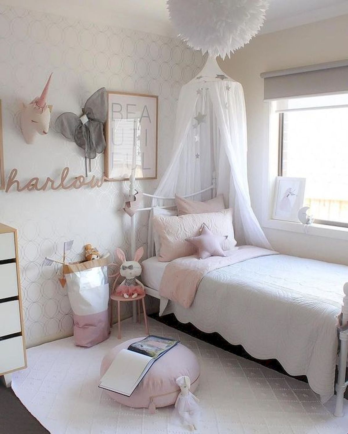 40 Cute Small Bedroom Design and Decor Ideas for Teenage Girl (22)