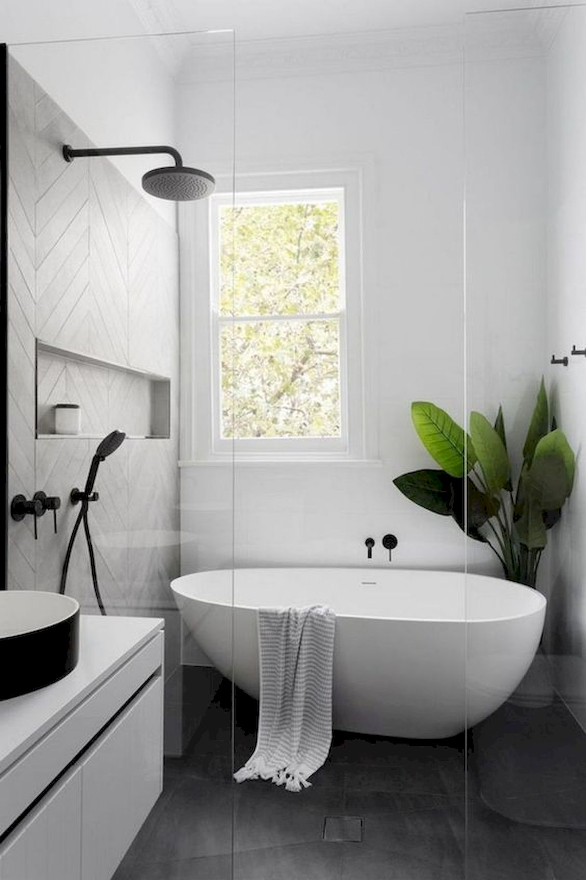 50 Awesome Modern Farmhouse Bathroom Remodel Ideas (21)