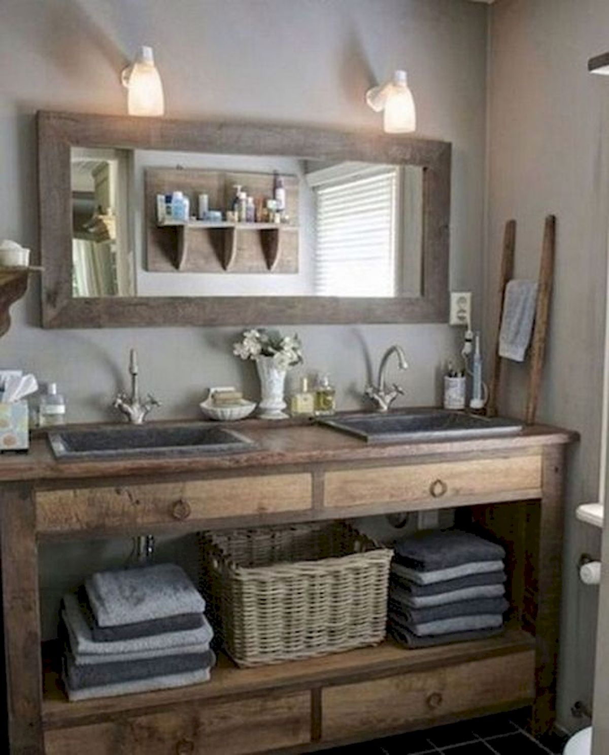 50 Awesome Modern Farmhouse Bathroom Remodel Ideas (29)