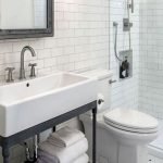 50 Awesome Modern Farmhouse Bathroom Remodel Ideas (33)