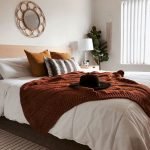 30 Cozy Fall Decoration Ideas For Your Bedroom (15)
