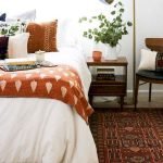 30 Cozy Fall Decoration Ideas For Your Bedroom (16)
