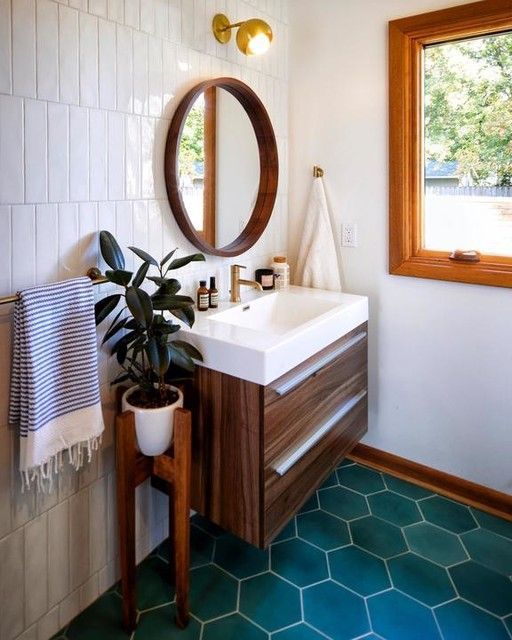 20 Best Farmhouse Bathroom Vanity Decor Ideas (11)