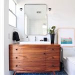 20 Best Farmhouse Bathroom Vanity Decor Ideas (20)