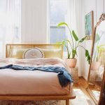 20 Best Farmhouse Bedroom Decor Ideas (8)