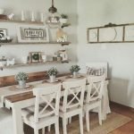 20 Best Farmhouse Dining Room Table Decor Ideas (18)