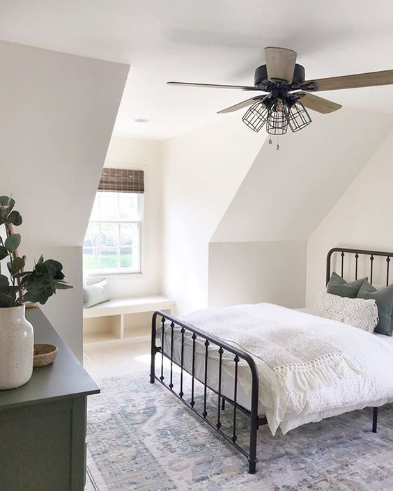20 Best Industrial Farmhouse Bedroom Decor Ideas (9)