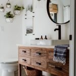 20 Best Small Farmhouse Bathroom Decor Ideas (10)