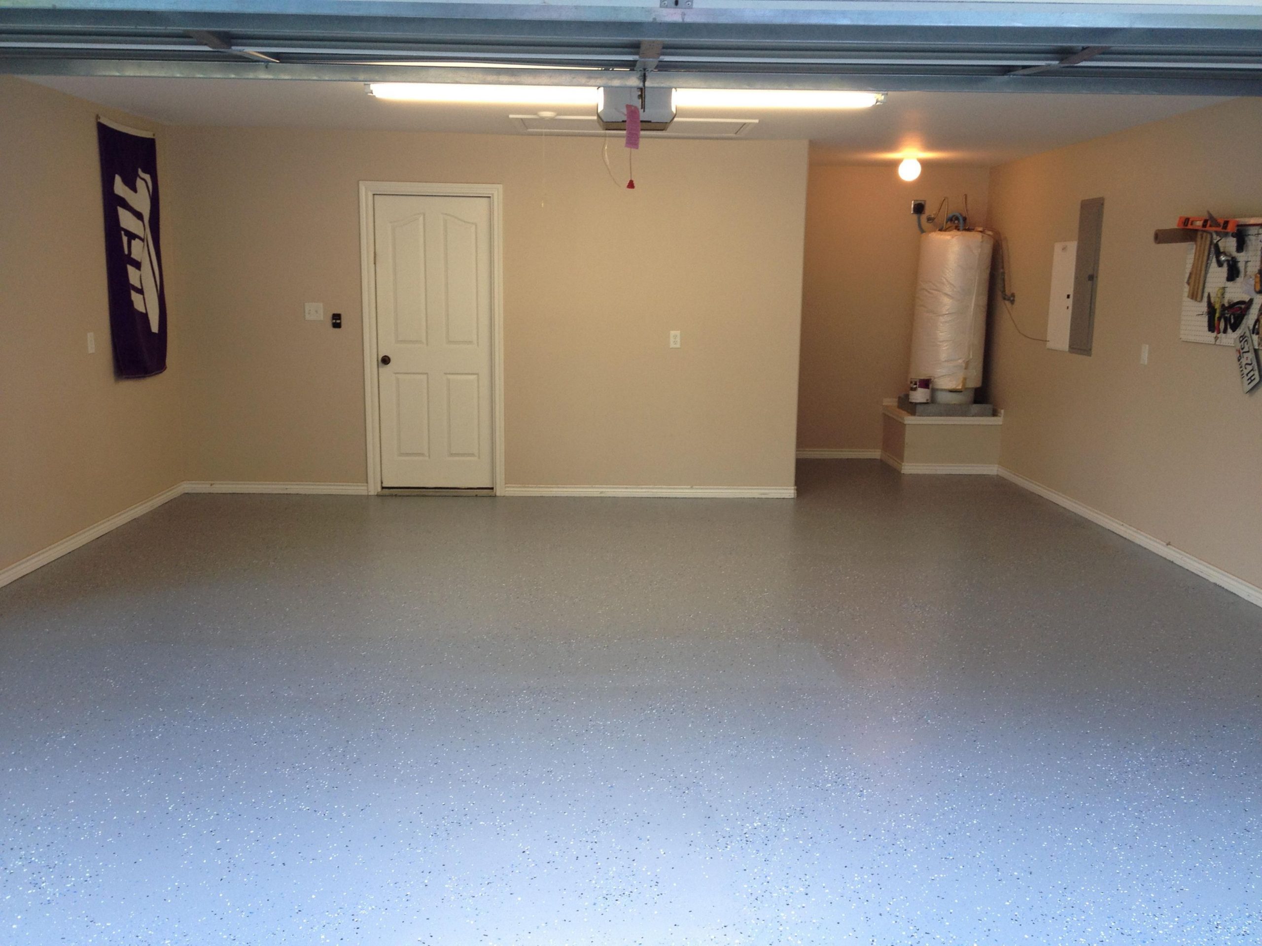 Awesome Basement Floor And Wall Color Ideas